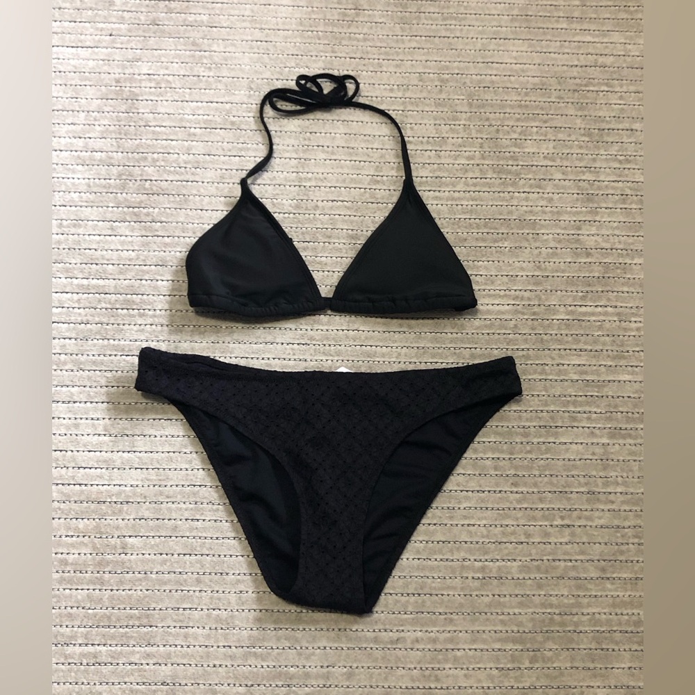NWT - No Boundaries Black Triangle Bikini Set